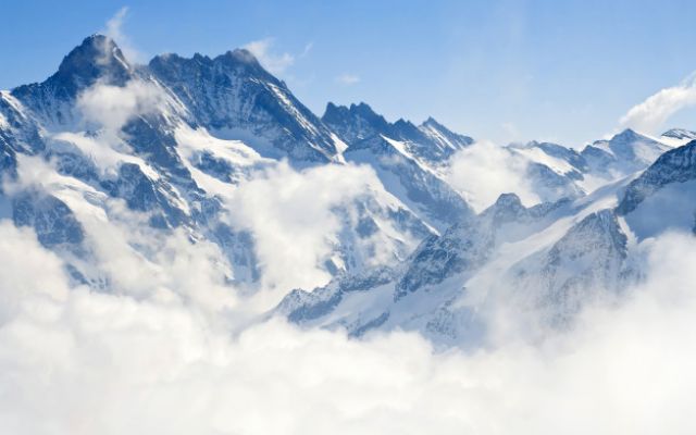Winter Camp Jungfrau XI - HOTEL STAUBBACH 