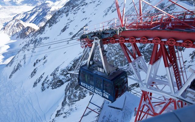 Wyjazd snowboardowy i narciarski - Season Opening Kaprun 2026