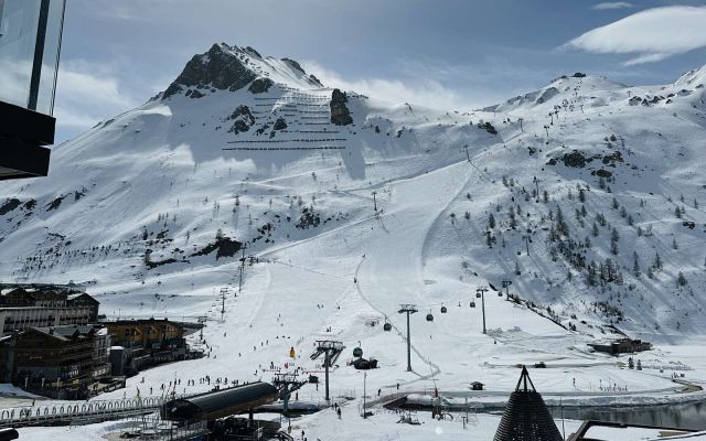 Majówka w Tignes - Wiosenny Wyjazd na Snowboard i Narty do Francji